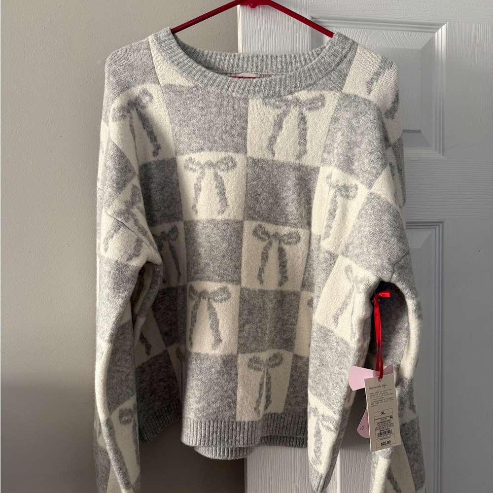 NWT target bow checker sweater XL 🎀